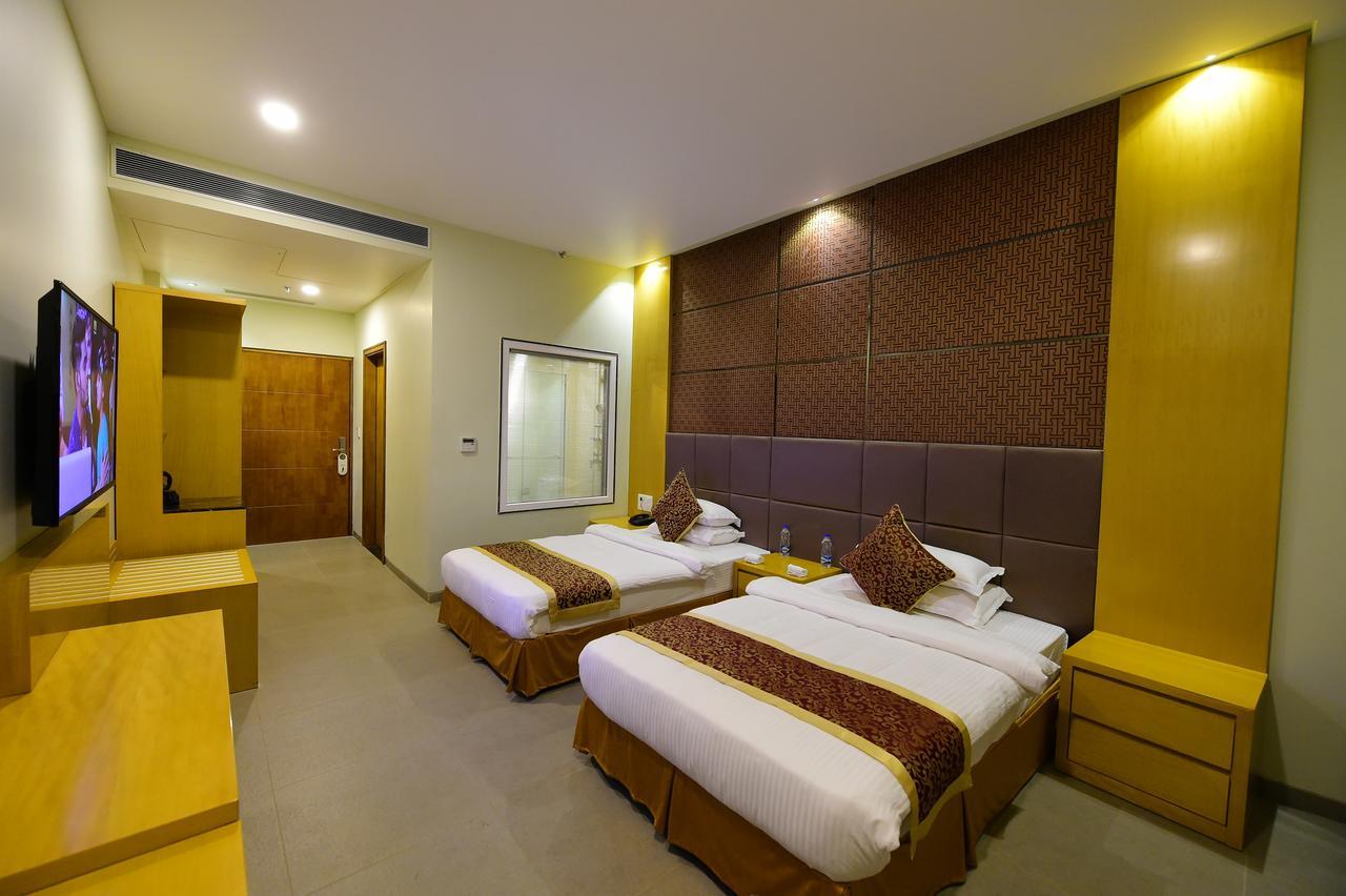 Hotel H - Sandhill Hotels Private Limited Ānand Eksteriør billede