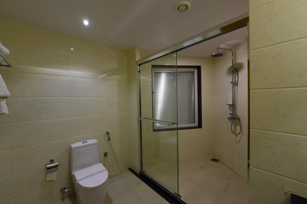 Hotel H - Sandhill Hotels Private Limited Ānand Eksteriør billede
